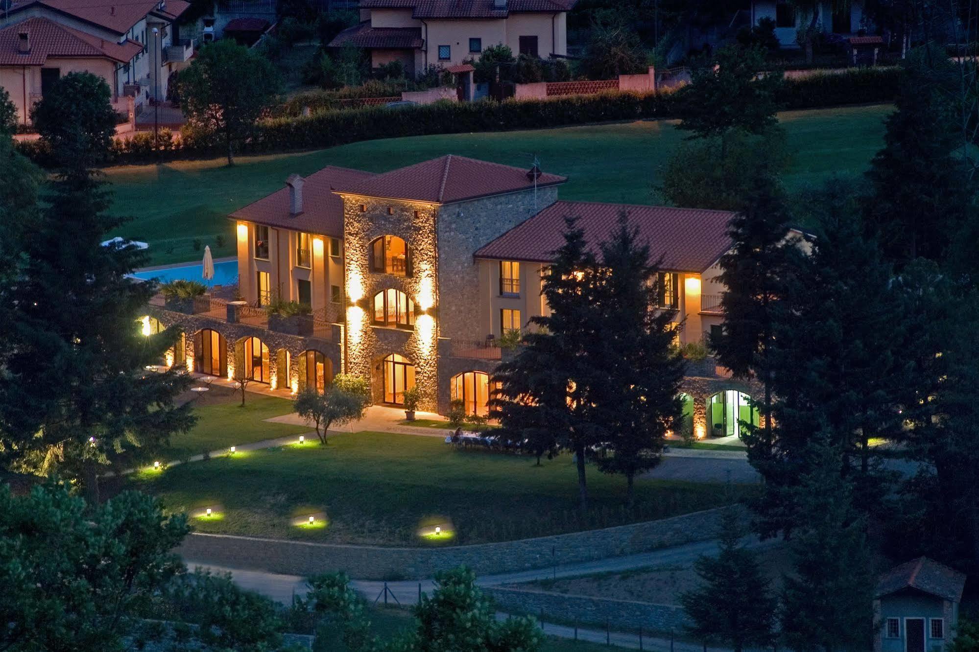 Ca Del Moro Resort Pontremoli Exterior photo